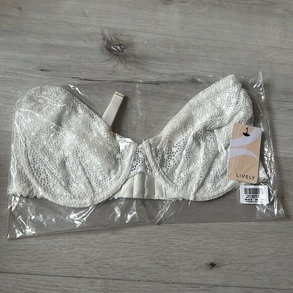 Lively The Crochet Lace‎ Unlined Plunge Bra 36DD Fresh White NWT IN PACKAGING - Picture 5 of 7